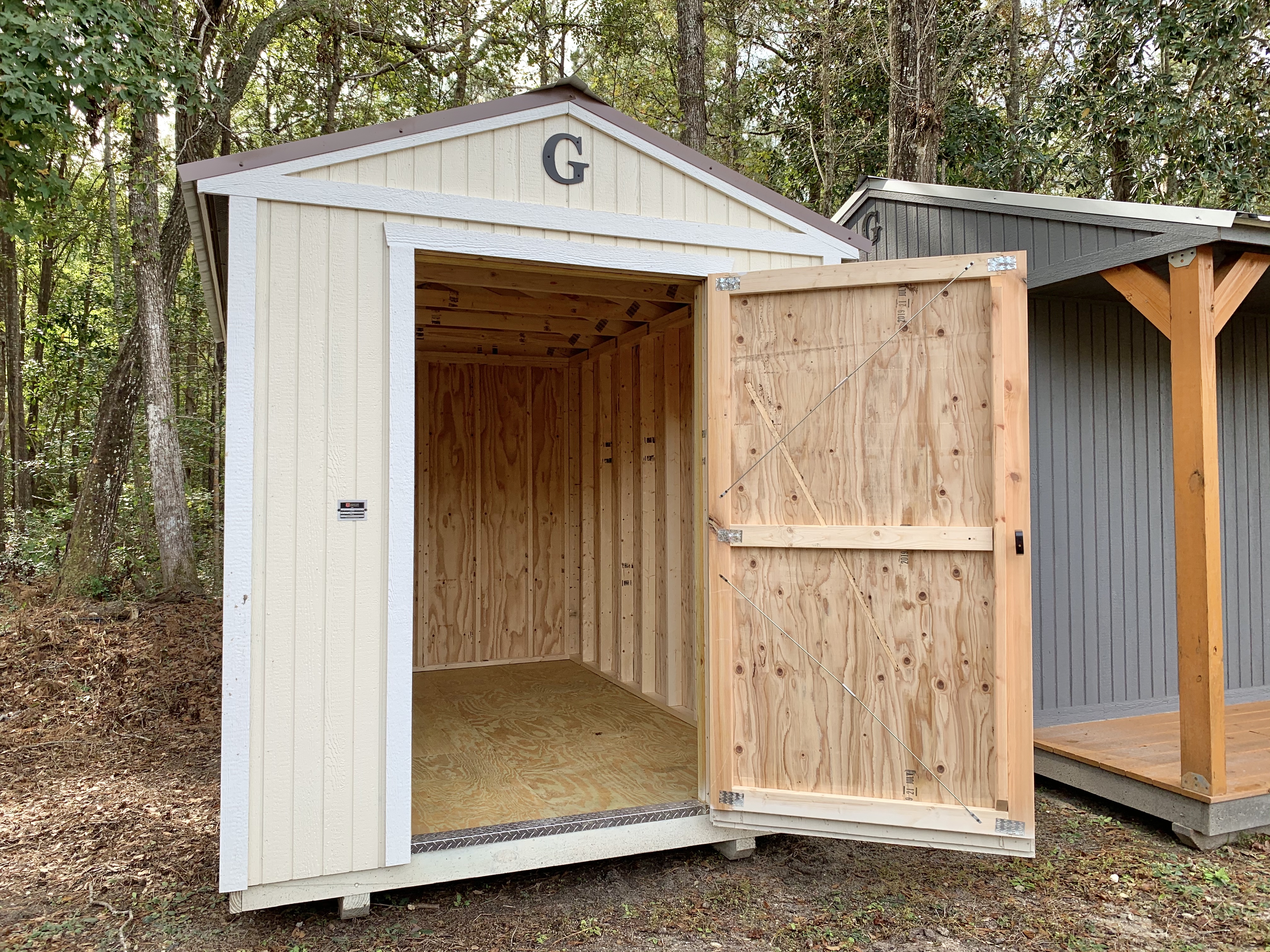 Outdoor Storage Sheds Near Me / Amish-Built Storage Sheds for Sale Near ...